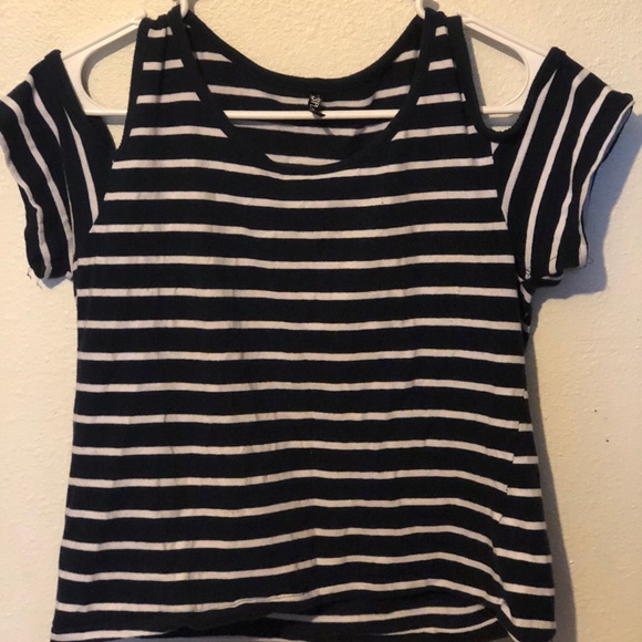 Dark blue and white striped crop top - Picture 1 of 4